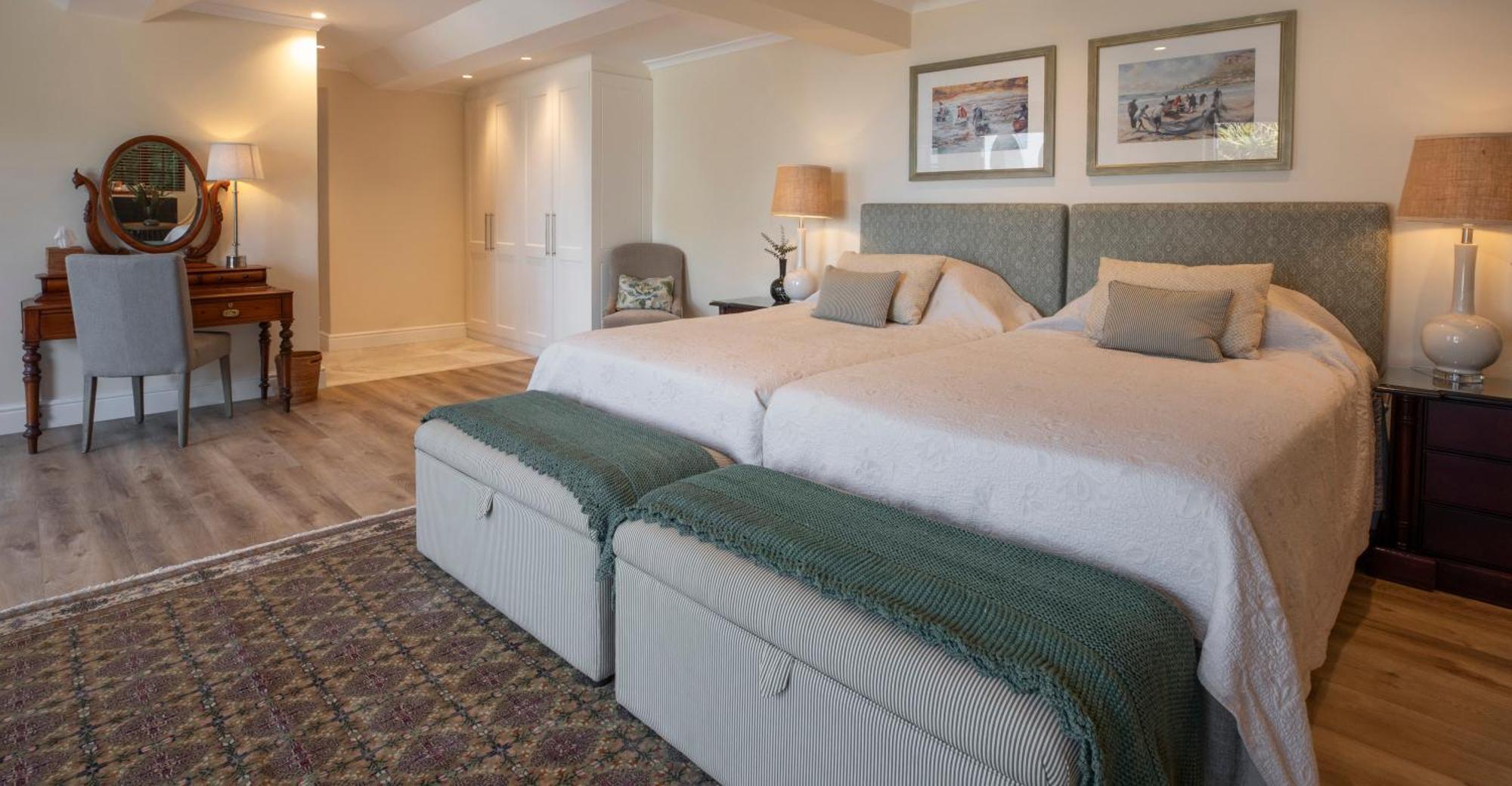 St James Guest Houses Kalk Bay Esterno foto
