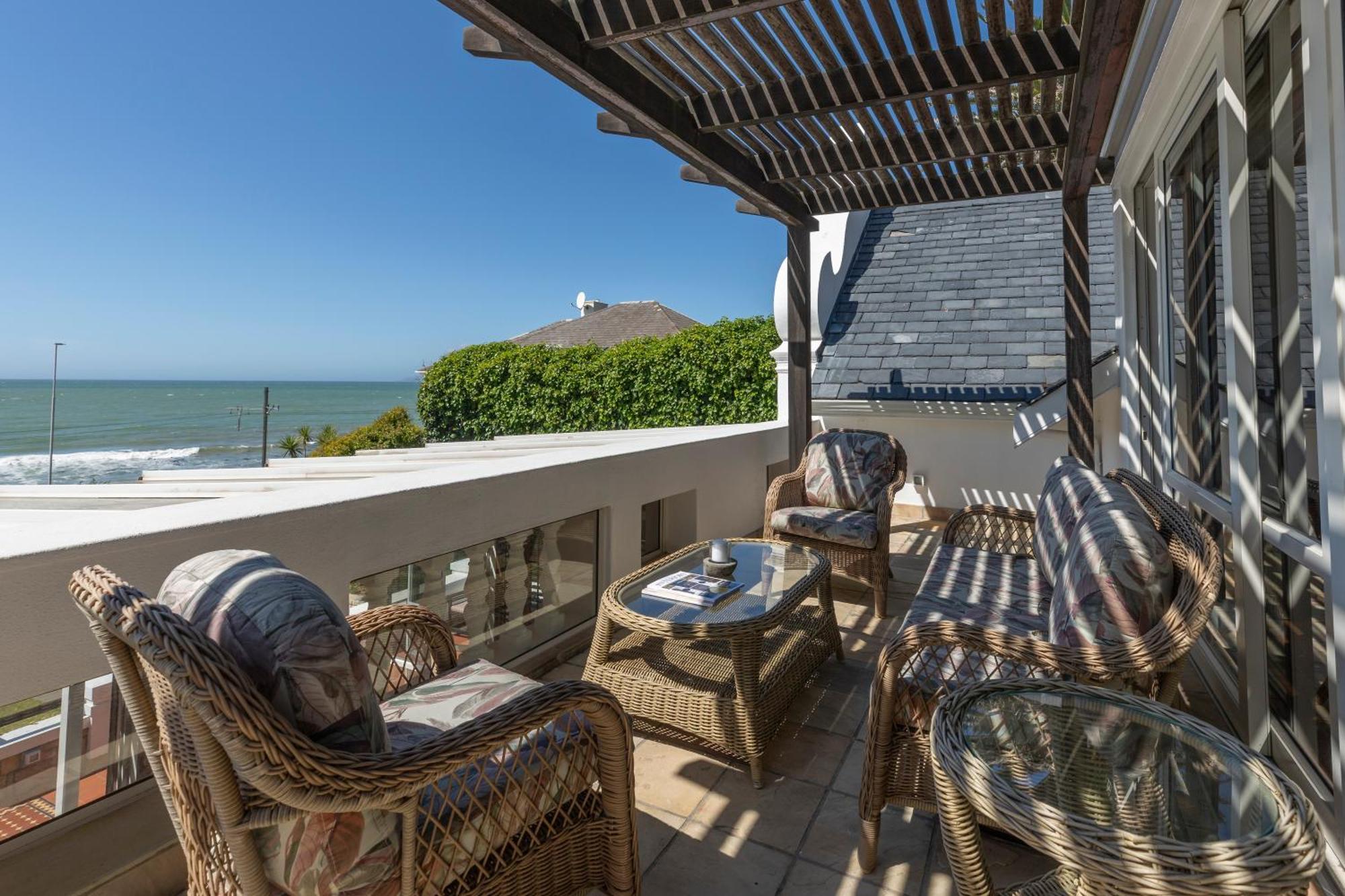 St James Guest Houses Kalk Bay Esterno foto